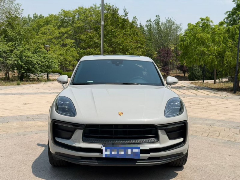 青岛22年保时捷Macan1