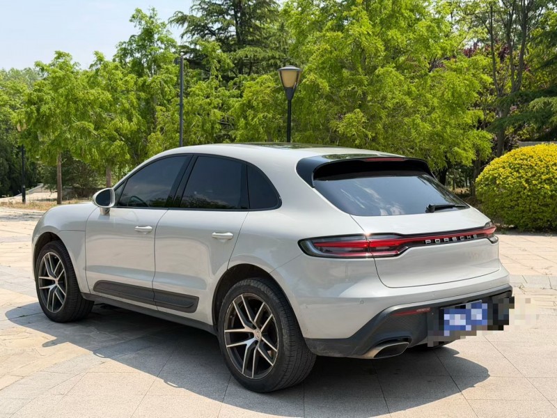 青岛22年保时捷Macan8