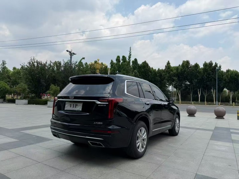 枣庄23年凯迪拉克XT68