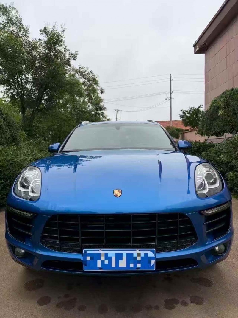 烟台15年保时捷Macan1