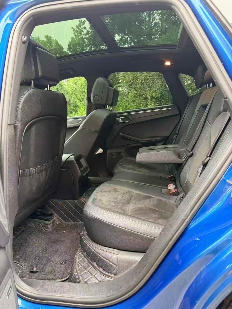 烟台15年保时捷Macan7