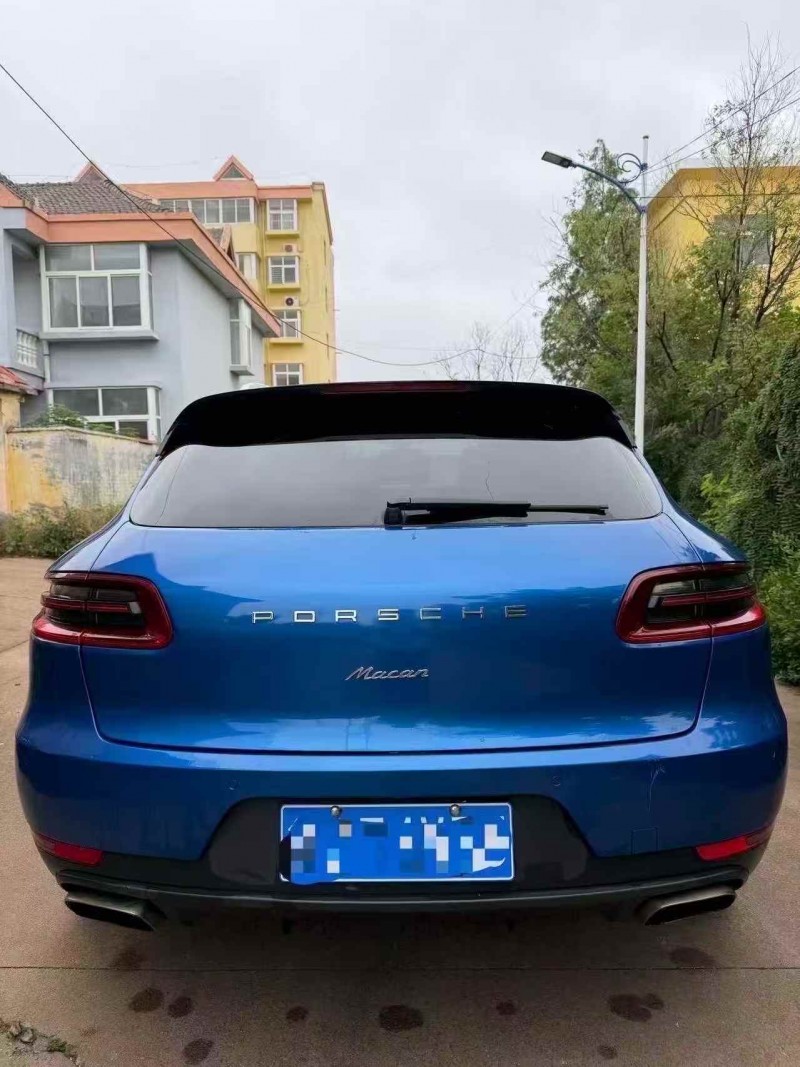 烟台15年保时捷Macan9