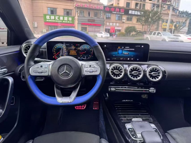广州19年奔驰A7