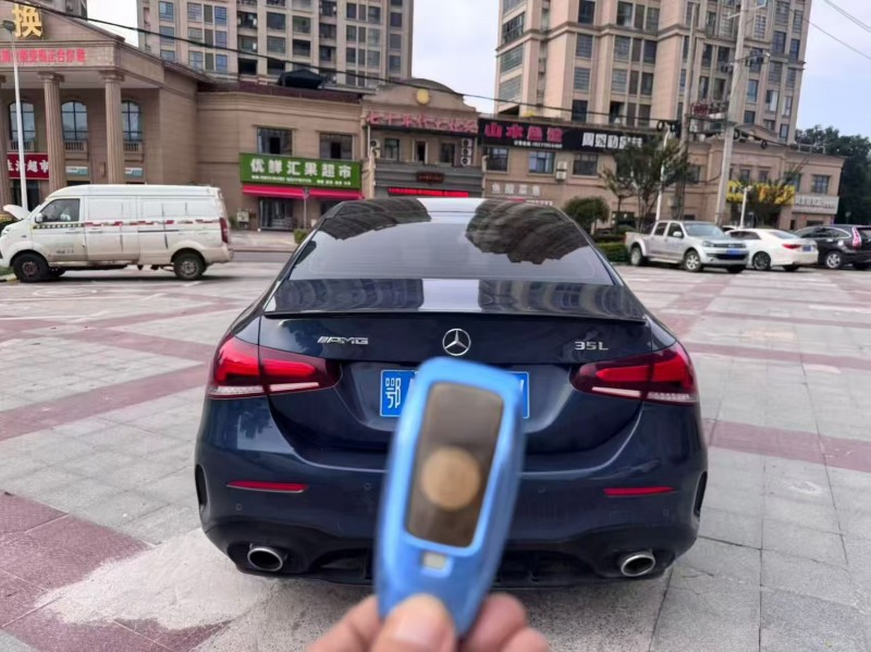 广州19年奔驰A9