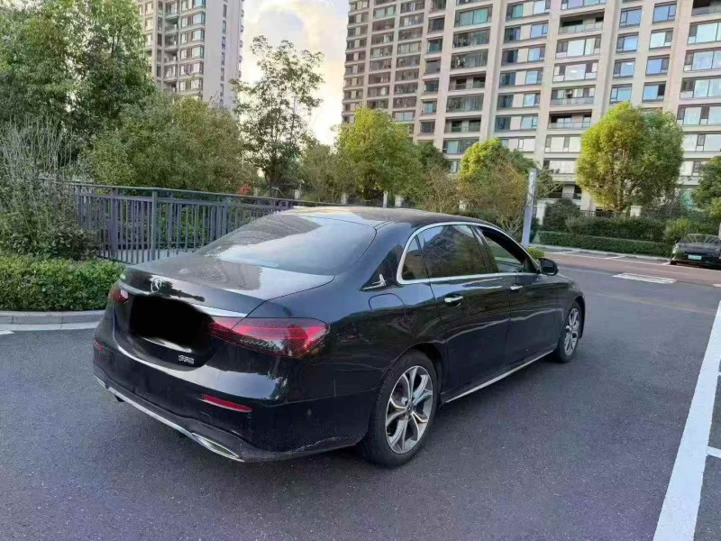 苏州21年奔驰E8
