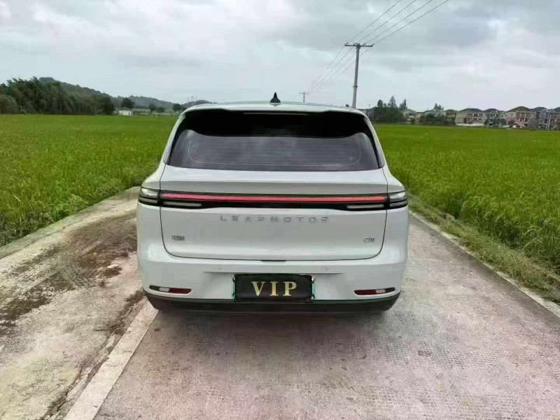 绍兴24年零跑汽车C107