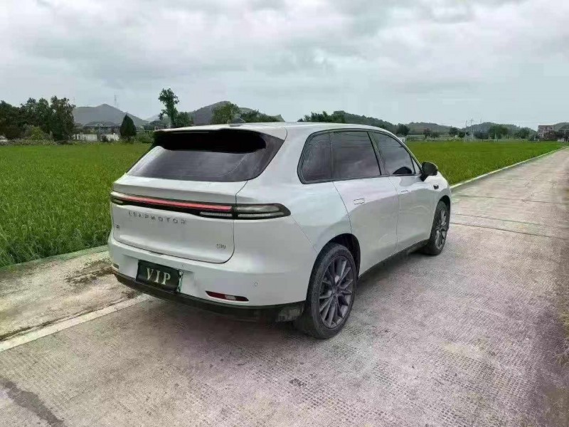 绍兴24年零跑汽车C108