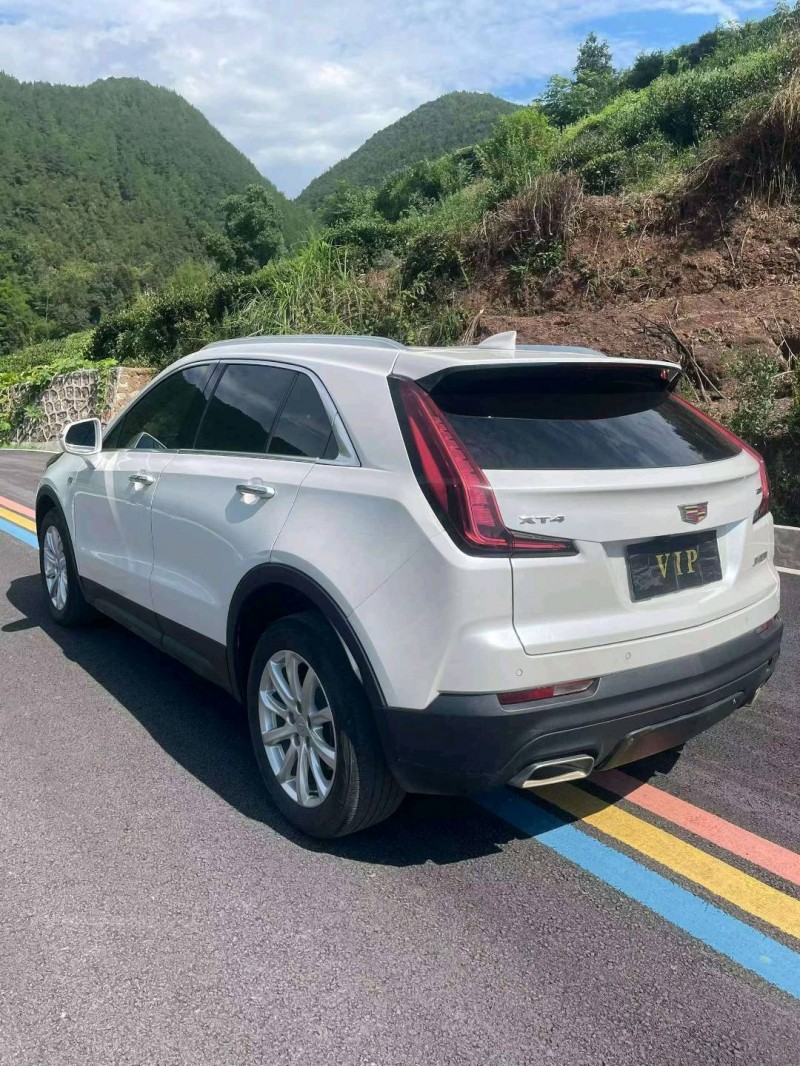 恩施22年凯迪拉克XT45