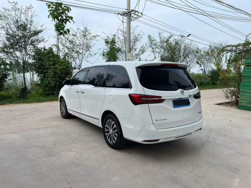 徐州22年别克GL83