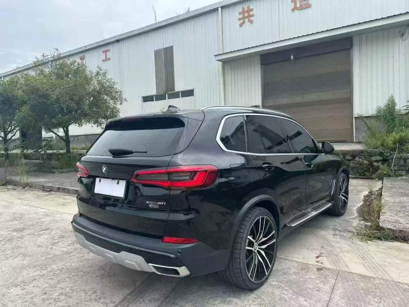 常州22年宝马X57