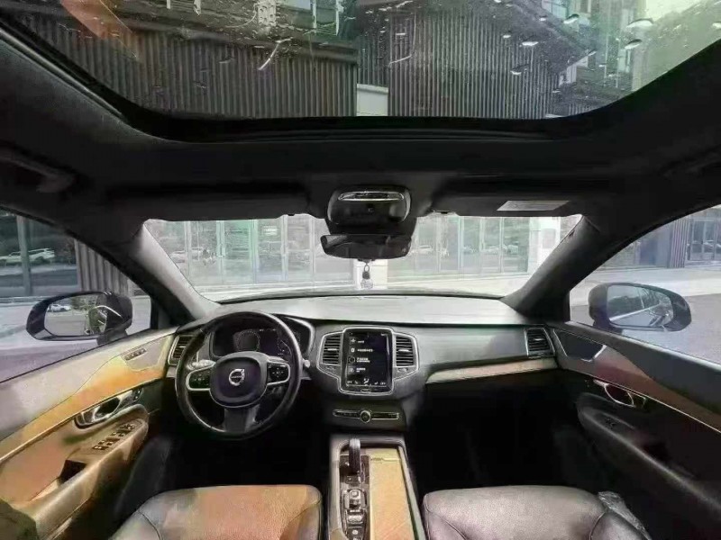 重庆20年沃尔沃XC906