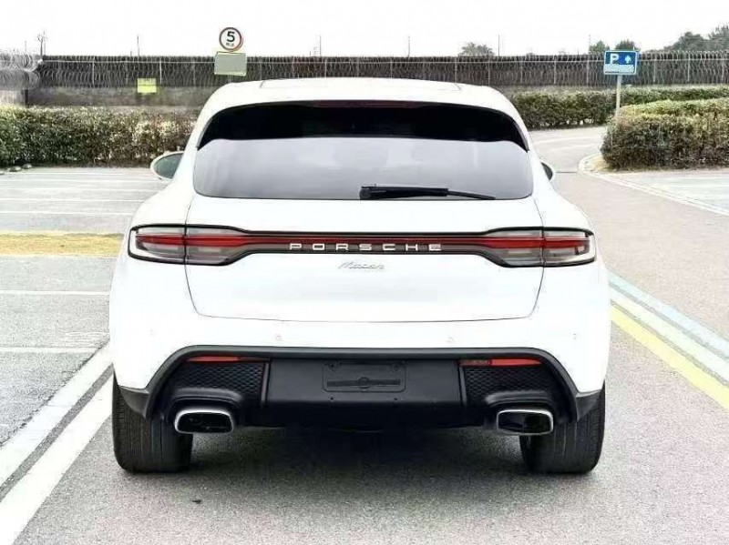 新余24年保时捷Macan9