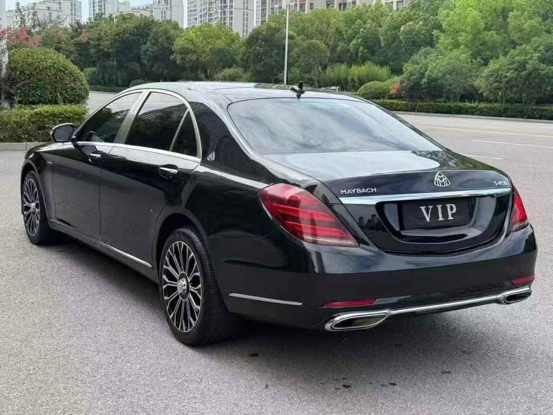 淮南18年奔驰S4