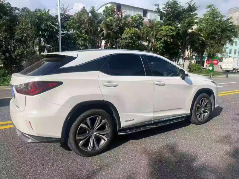 汕头17年雷克萨斯RX7