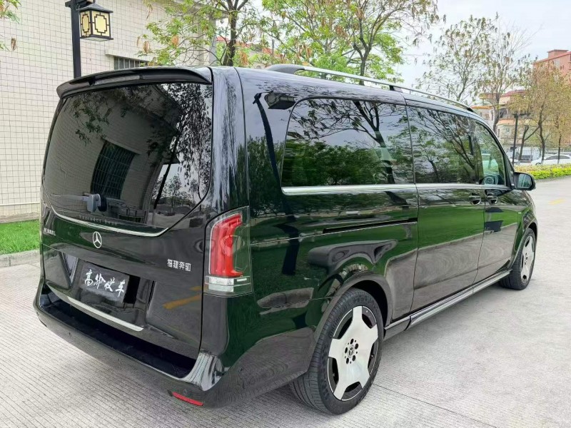 佛山25年奔驰V8