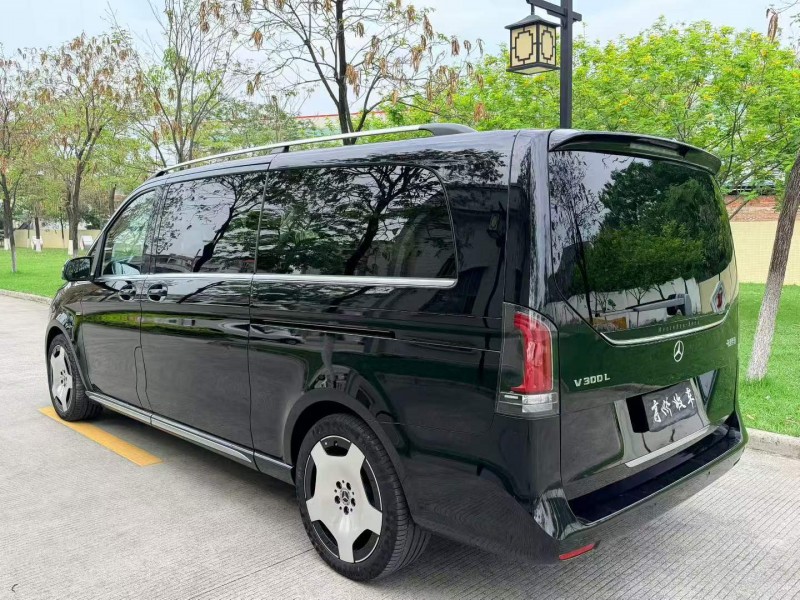 佛山25年奔驰V9