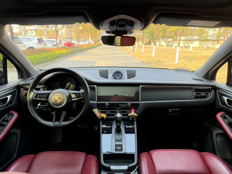 佛山22年保时捷Macan4