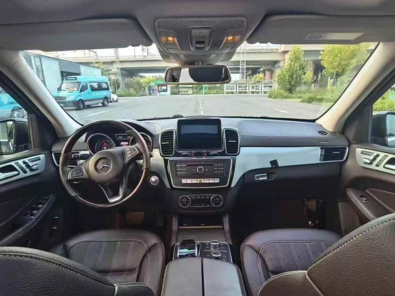 天津16年奔驰GLS6