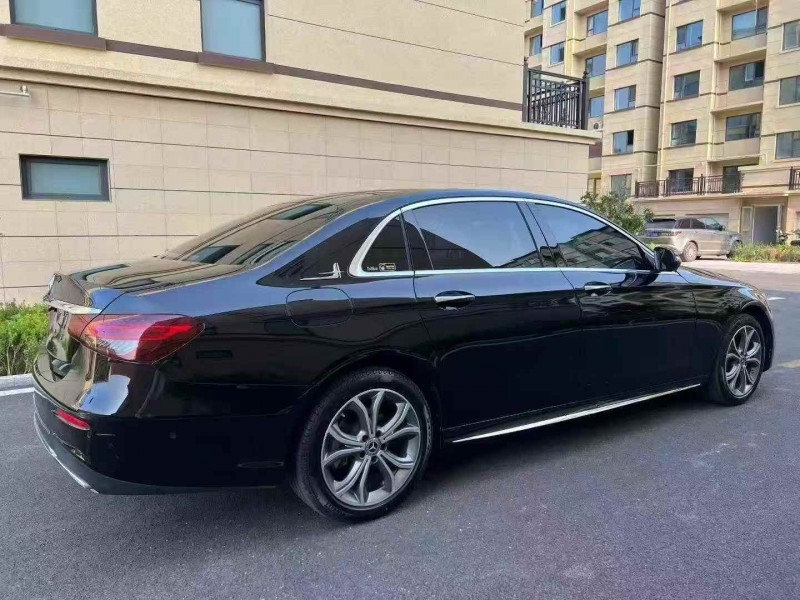 东营22年奔驰E8