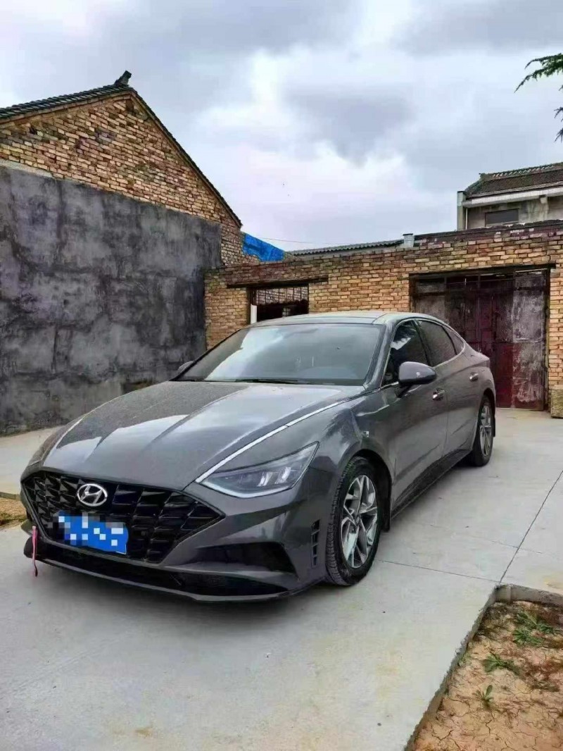 延安21年现代索纳塔3