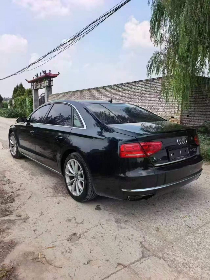 濰坊12年奧迪A8L9