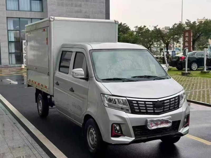 佛山25年长安汽车新豹MINI3