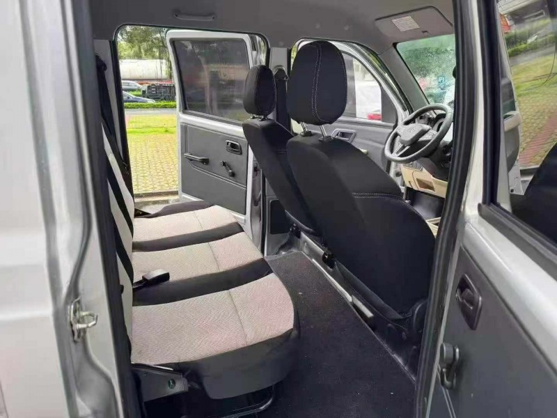 佛山25年长安汽车新豹MINI7