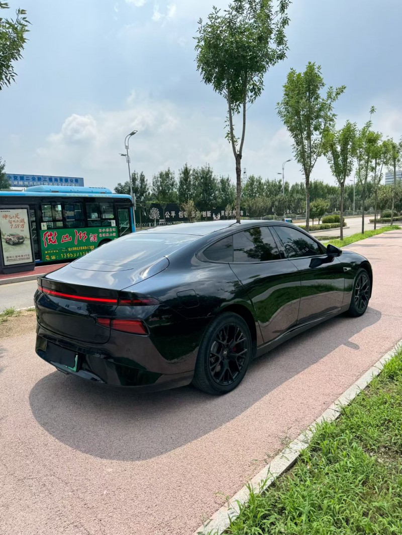 枣庄24年小鹏汽车p77