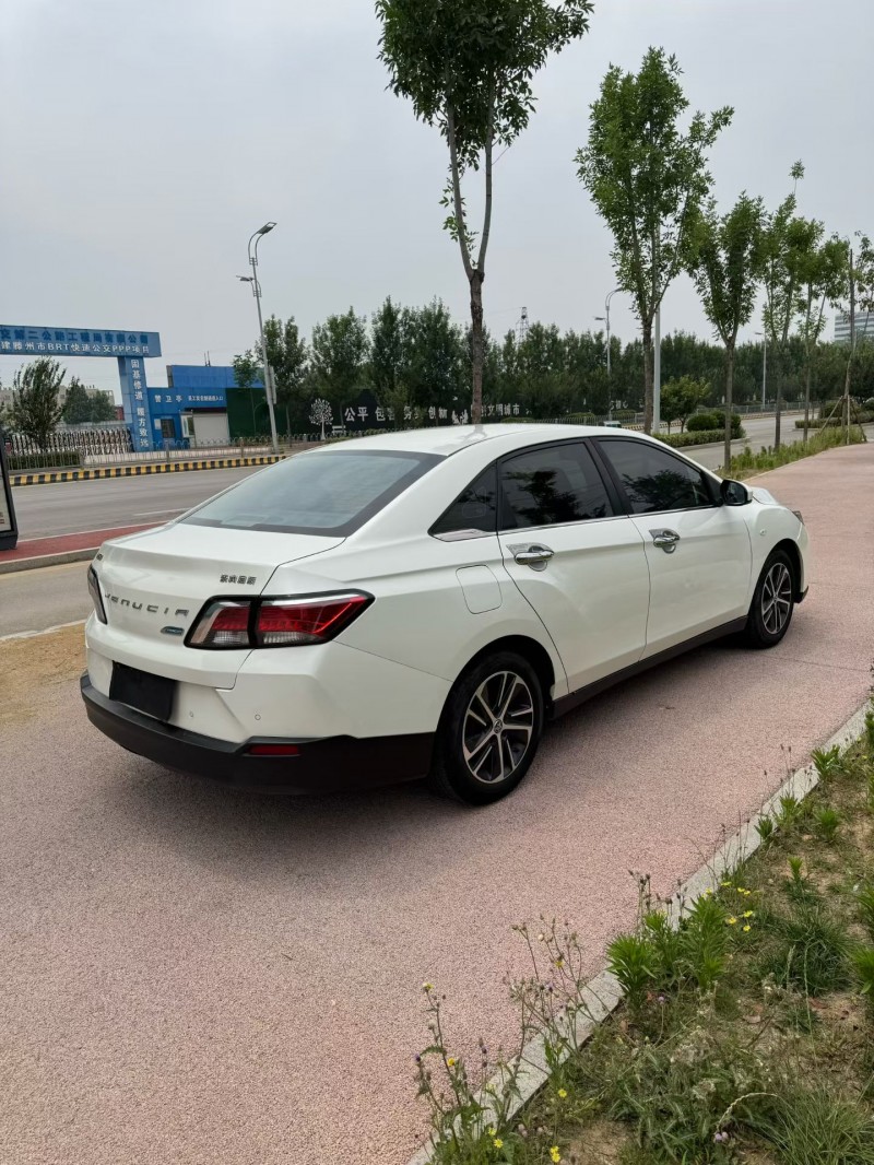 枣庄19年启辰D608