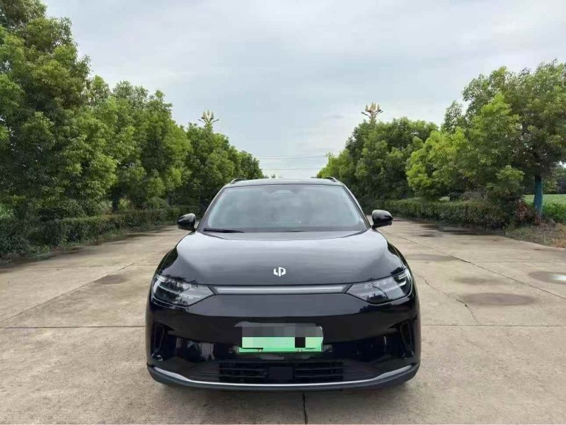常州25年零跑汽车C111