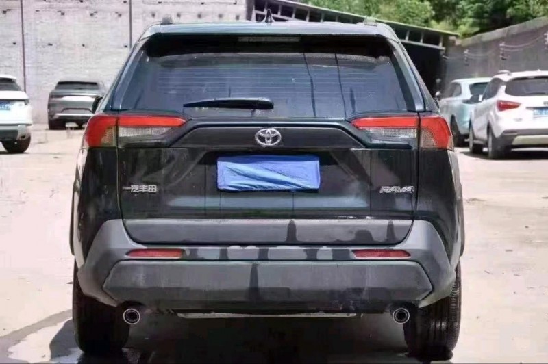 新乡26年丰田RAV46