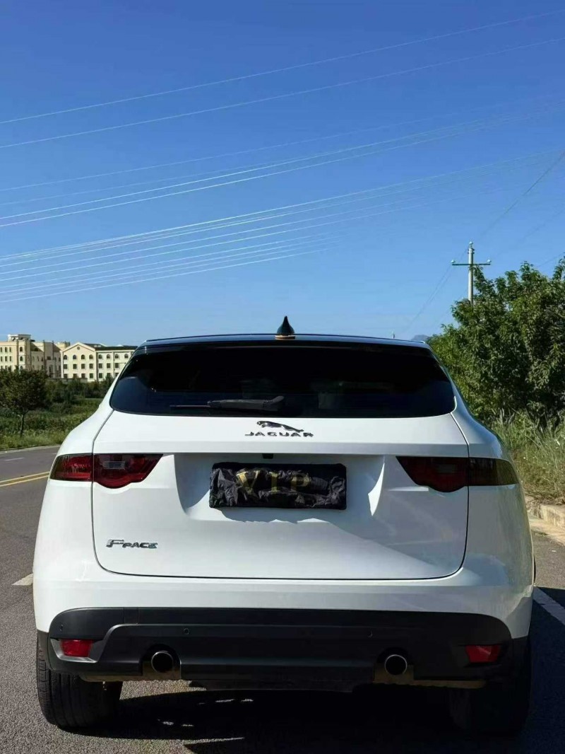 昭通17年捷豹F-PACE8