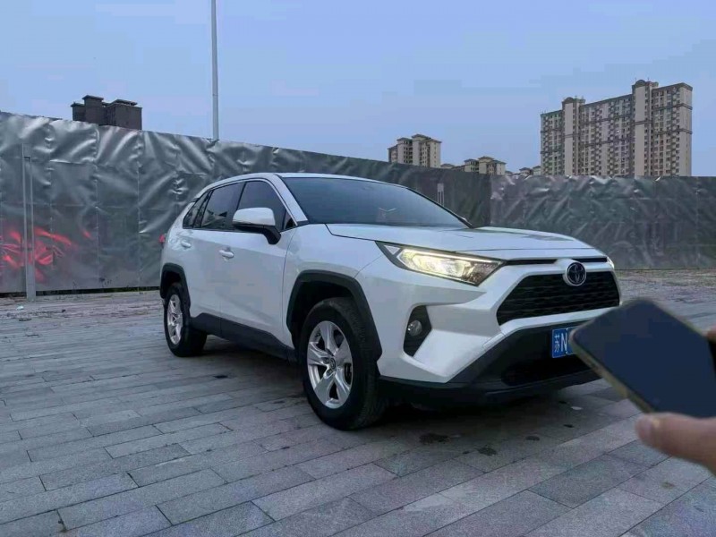 常州23年丰田RAV42