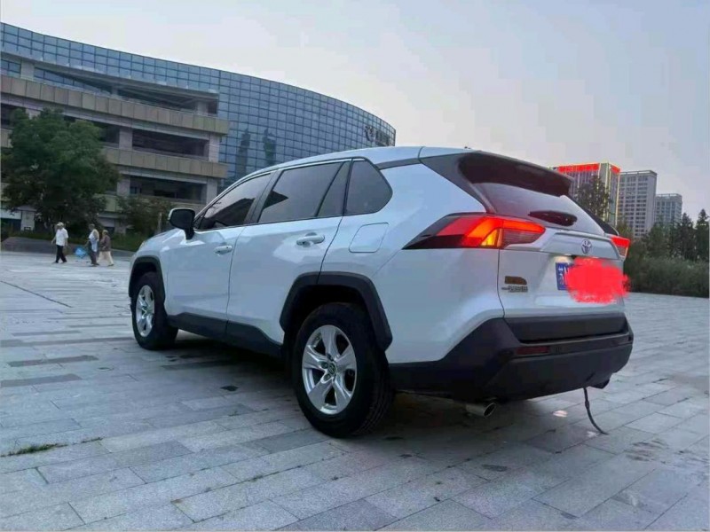 常州23年丰田RAV48