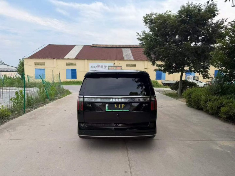 徐州25年极氪汽车0099