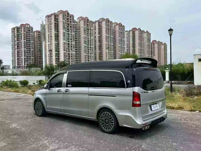 南宁20年奔驰威霆8