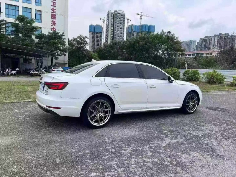 南宁18年奥迪A4L7