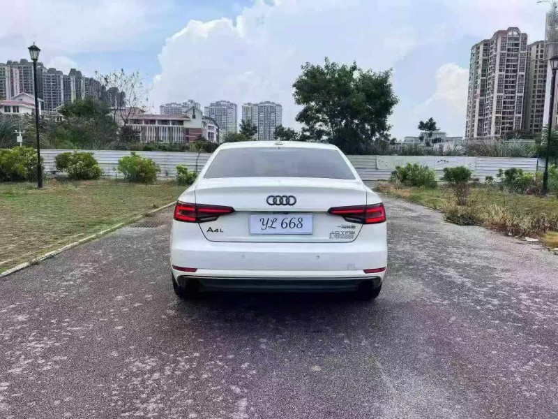 南宁18年奥迪A4L9