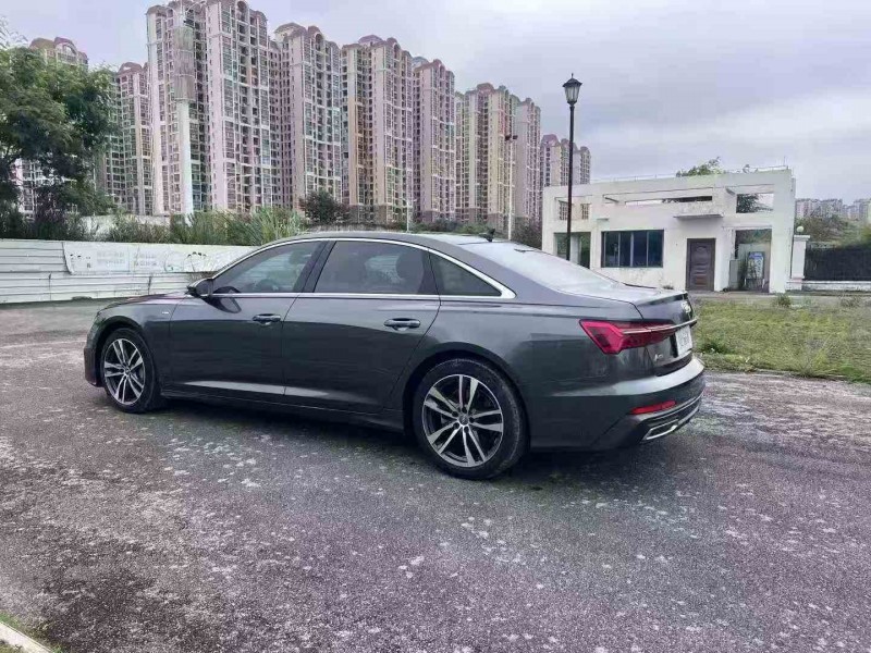 南宁19年奥迪A6L8