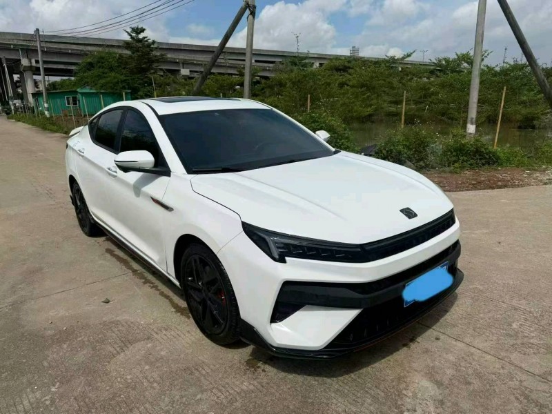 中山22年江淮思皓2