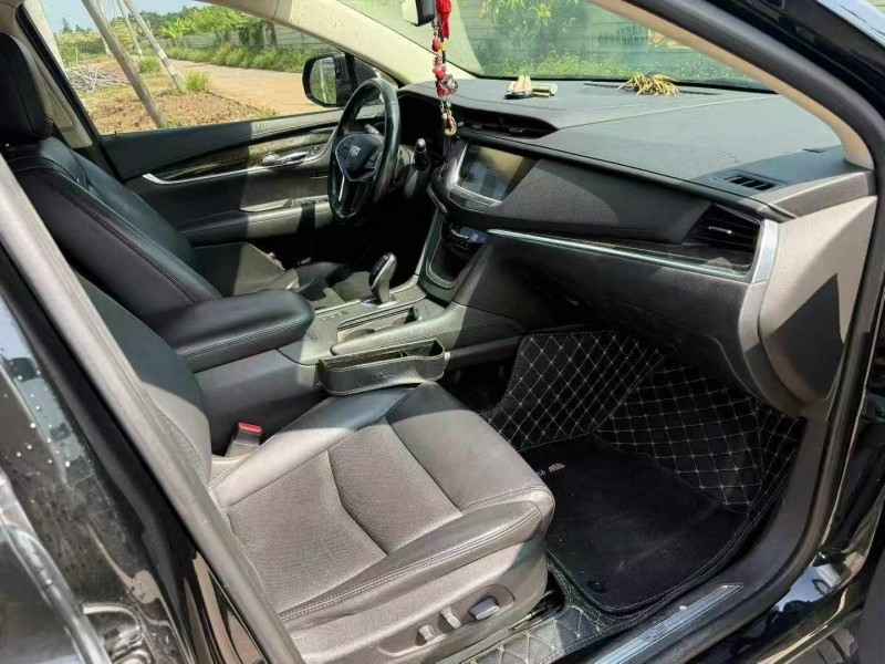 中山19年凯迪拉克XT57