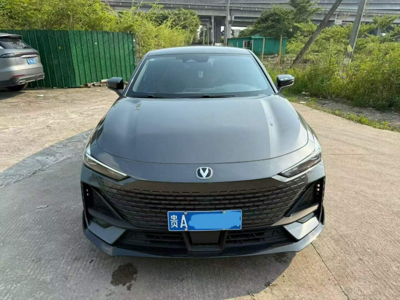 中山23年长安汽车UNI1