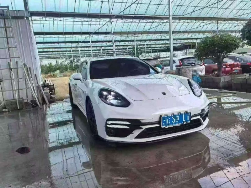 广州16年保时捷帕拉梅拉2