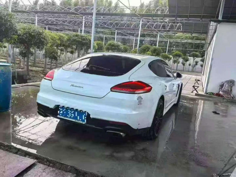 广州16年保时捷帕拉梅拉7
