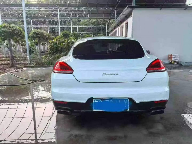广州16年保时捷帕拉梅拉9