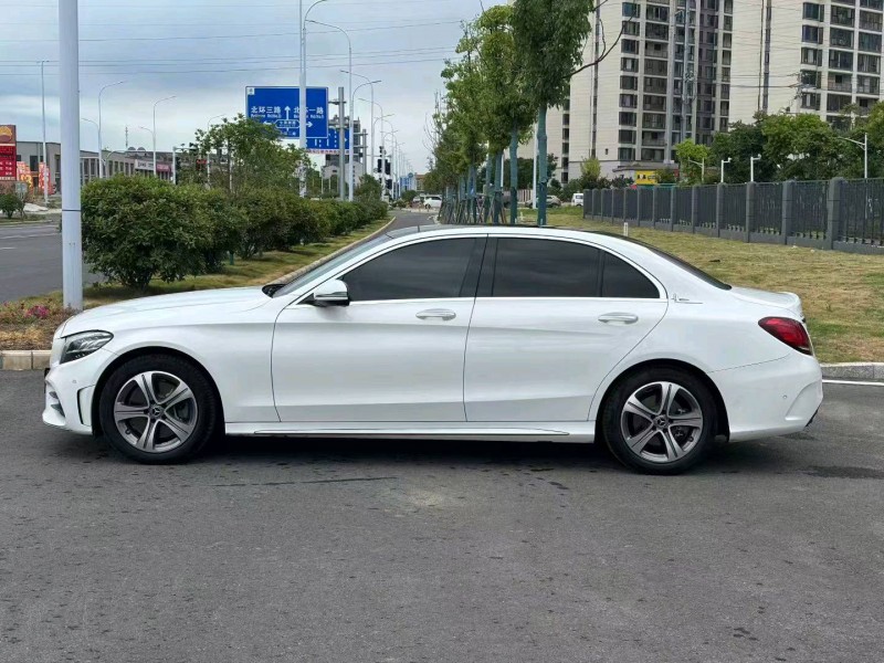 襄阳21年奔驰C3