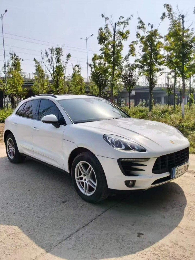 枣庄17年保时捷Macan3