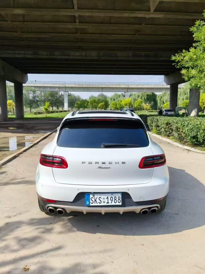 枣庄17年保时捷Macan9