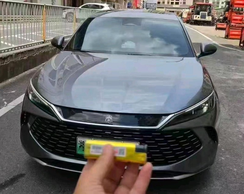 广州24年比亚迪秦1