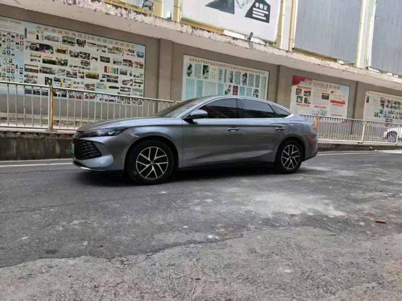 广州24年比亚迪秦2